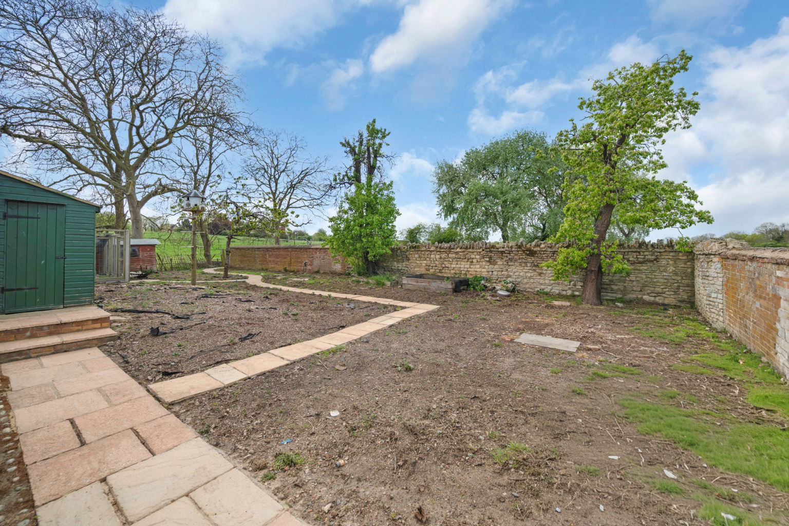 Springvale Farm, London Road, Bozeat, Northamptonshire, NN29, photo 39