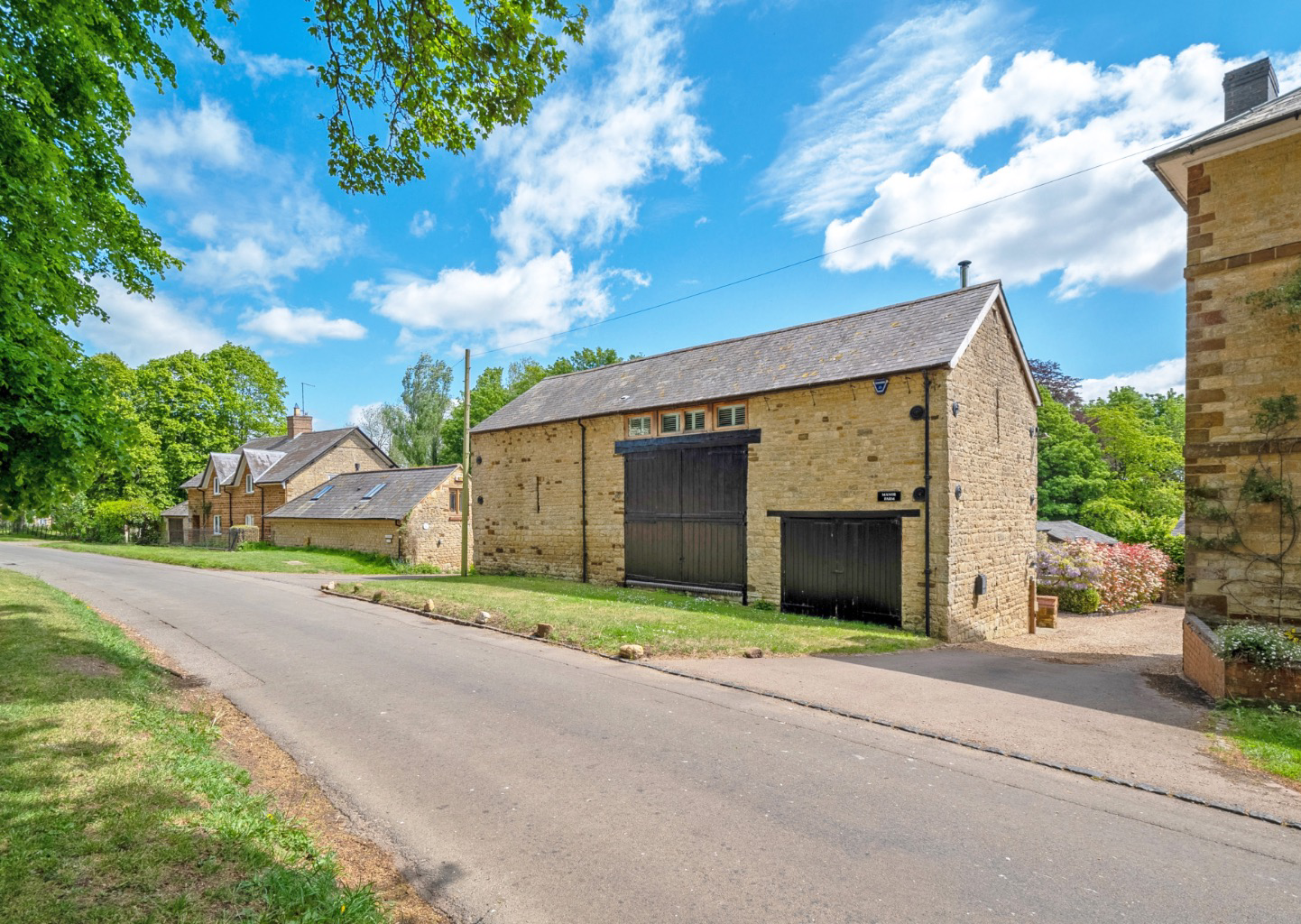 Main Street, Bradden, Towcester, Northamptonshire, NN12, photo 5