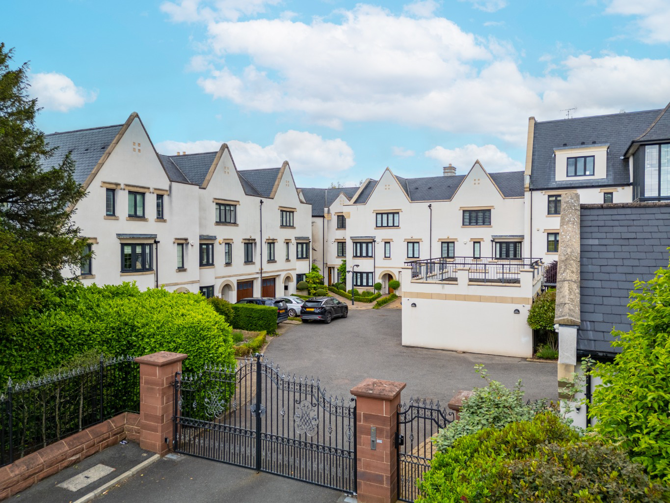 5 Oak Bank, Brook Lane, Alderley Edge, SK9 7, photo 2