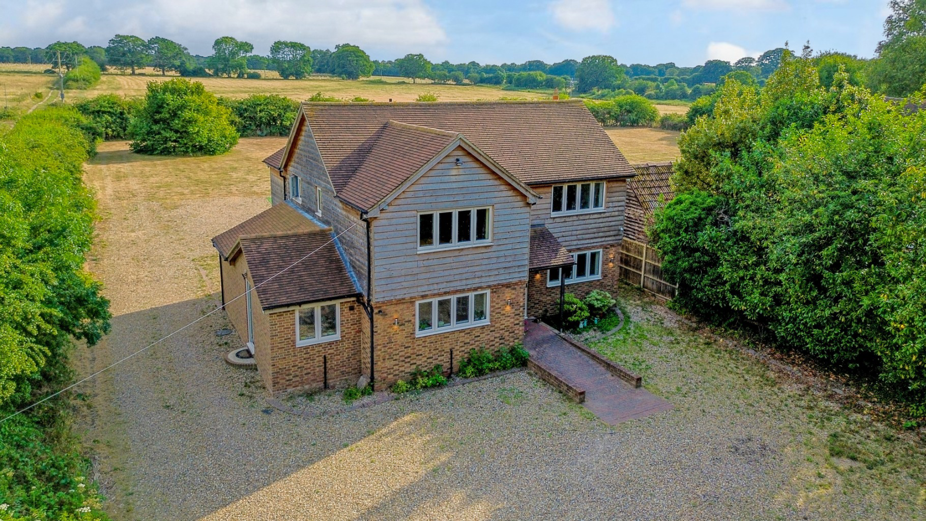 Barkham Ride, Finchampstead, Wokingham, Berkshire, RG40 4EU