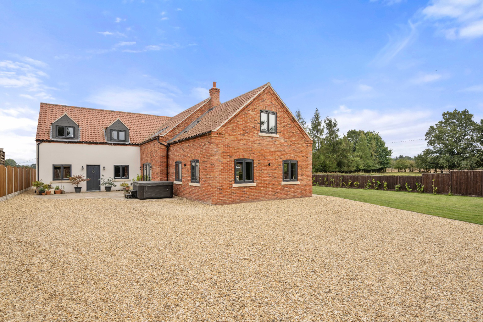 Gainsborough Road, Girton, Newark, Nottinghamshire, NG23 7HX