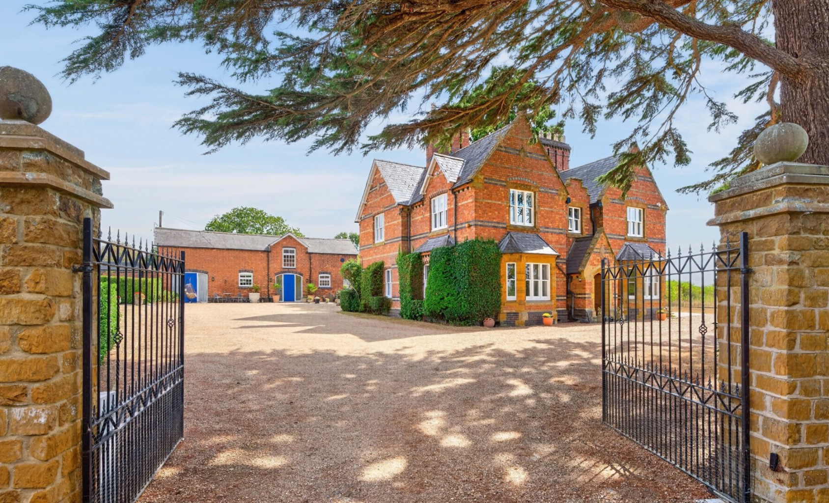 Upper Heyford, Northamptonshire, NN7