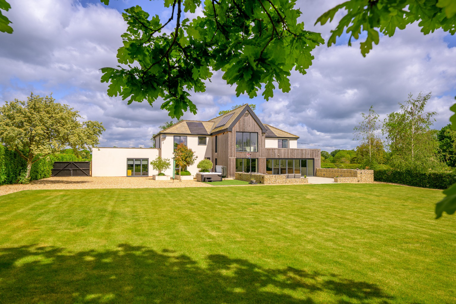 Hall Lane, Branston, Lincoln, Lincolnshire, LN4 1PY