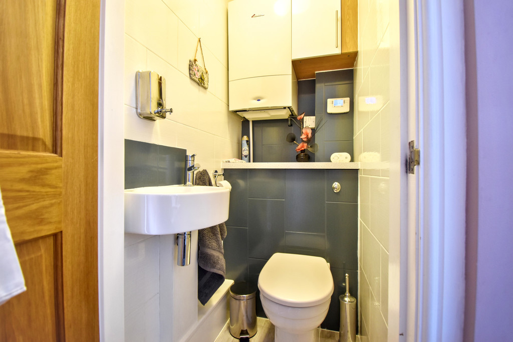 Charles Avenue, Louth LN11 0BG, photo 10
