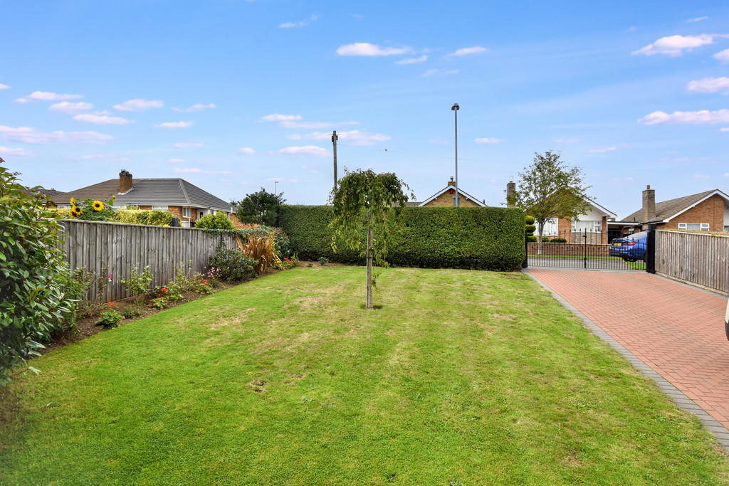 Charles Avenue, Louth LN11 0BG, photo 26