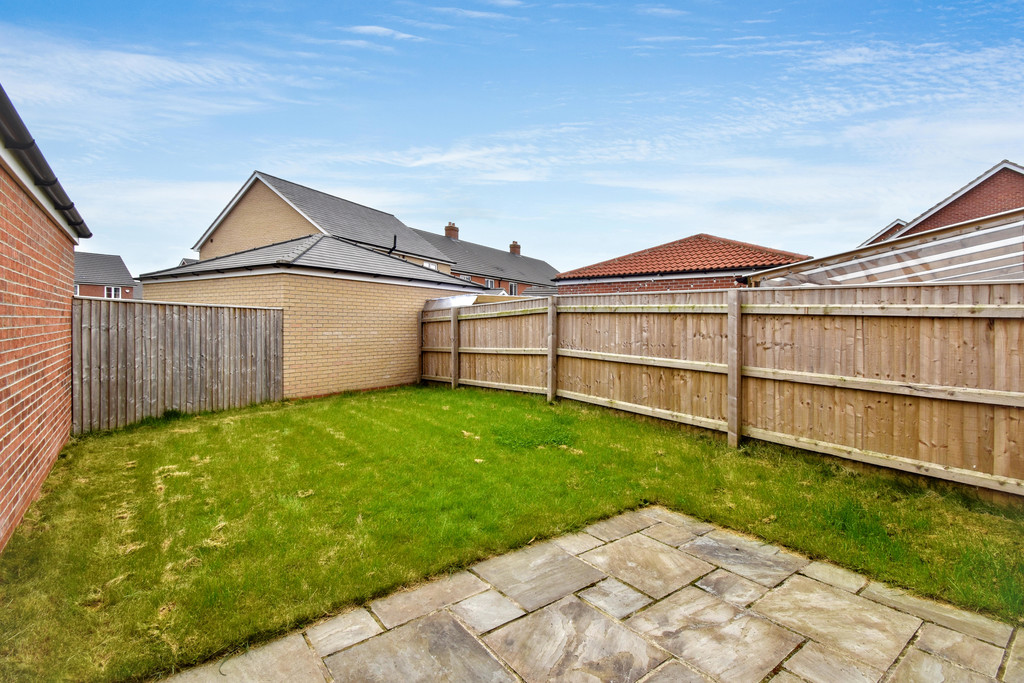 22 Buddleia Drive, Louth LN11 8FX, photo 17