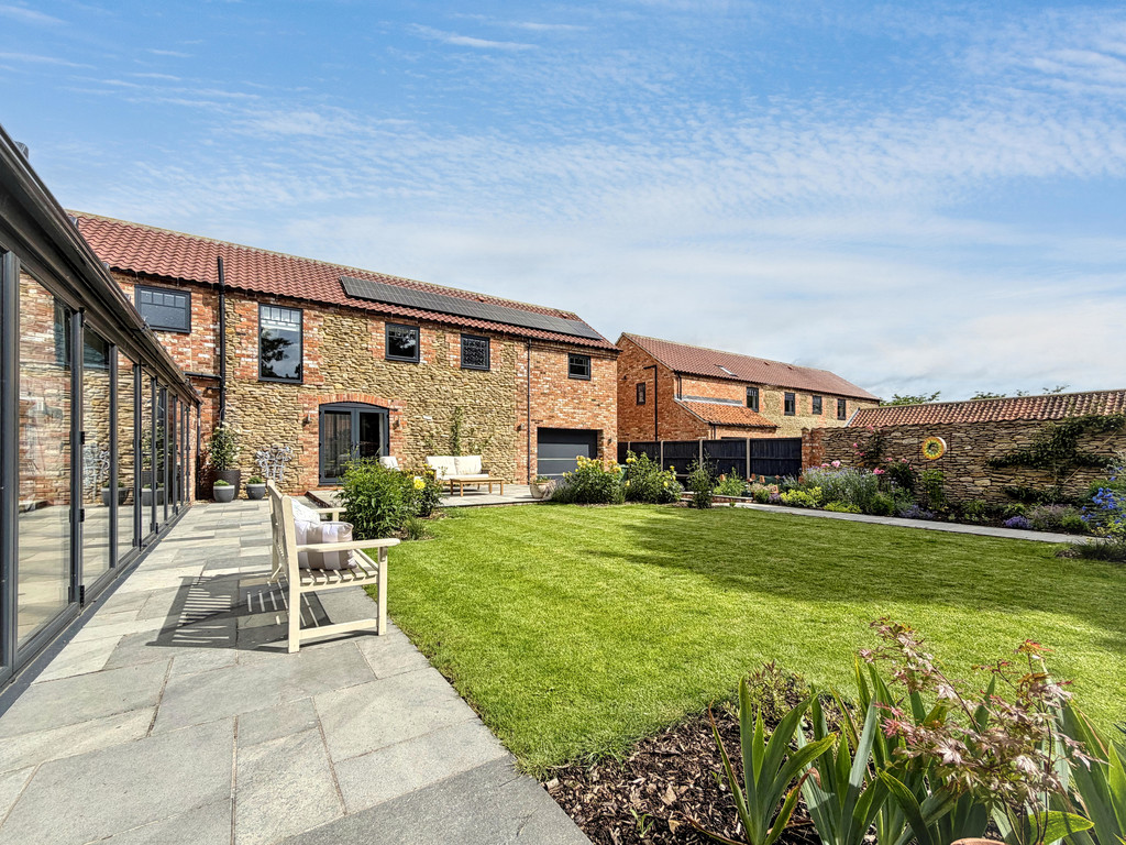 The Barn, Chestnut Grove, Glentham, LN8 2BW