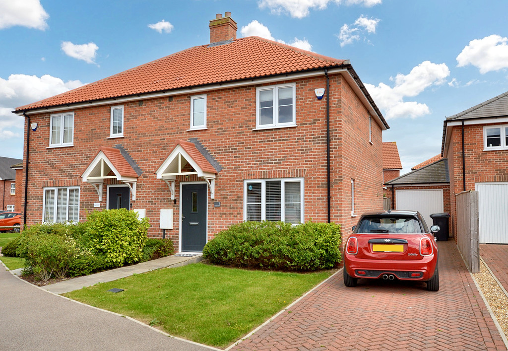 7 Camellia Grove, Louth LN11 8FP
