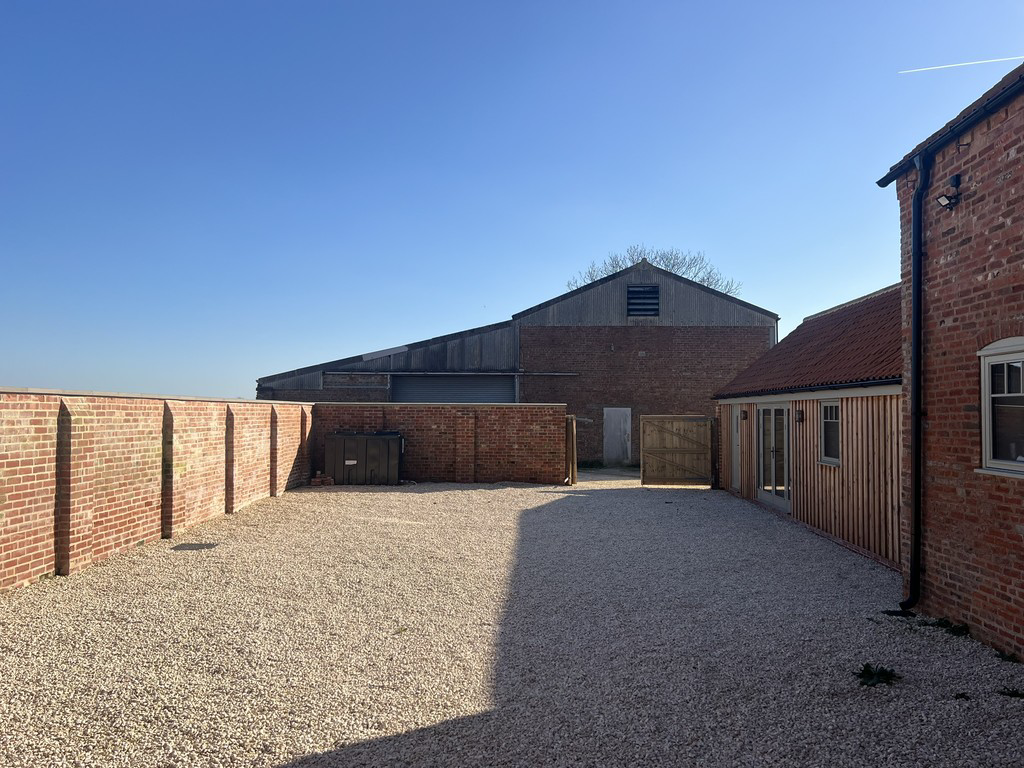 Owl Barn, Mill Lane, Middle Rasen. LN8 3LE, photo 17