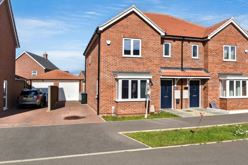 22 Buddleia Drive, Louth LN11 8FX