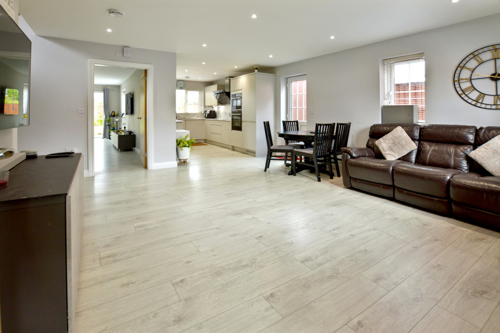 19 Penrose Place, Manby LN11 8DZ, photo 2