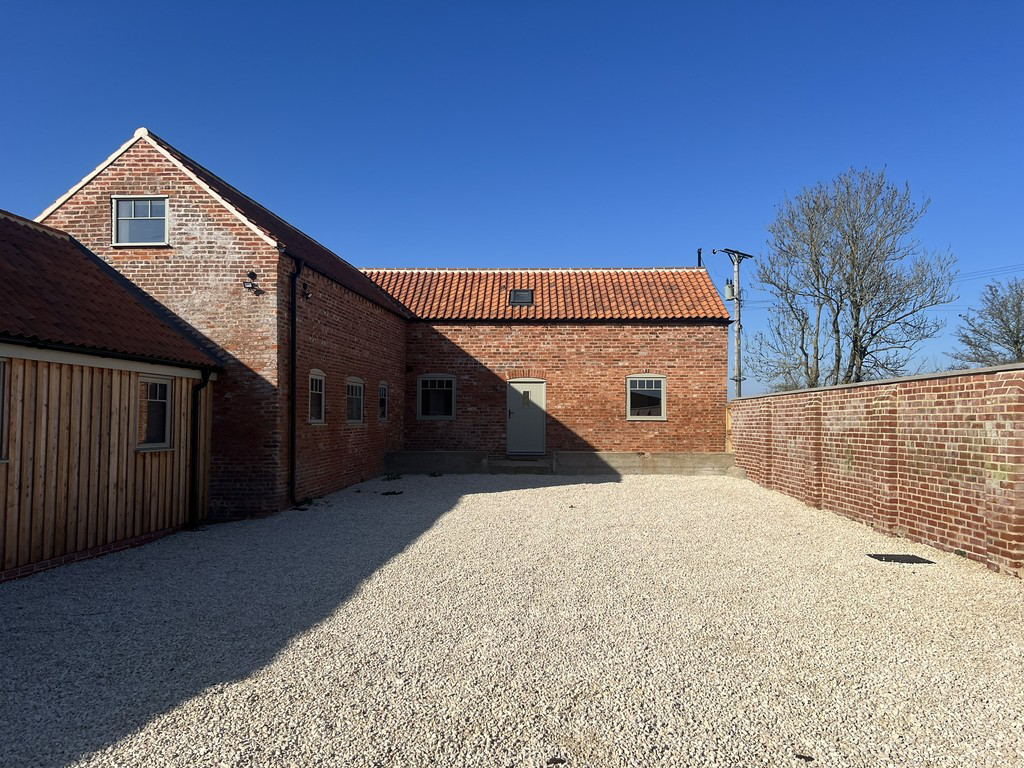 Owl Barn, Mill Lane, Middle Rasen. LN8 3LE, photo 21