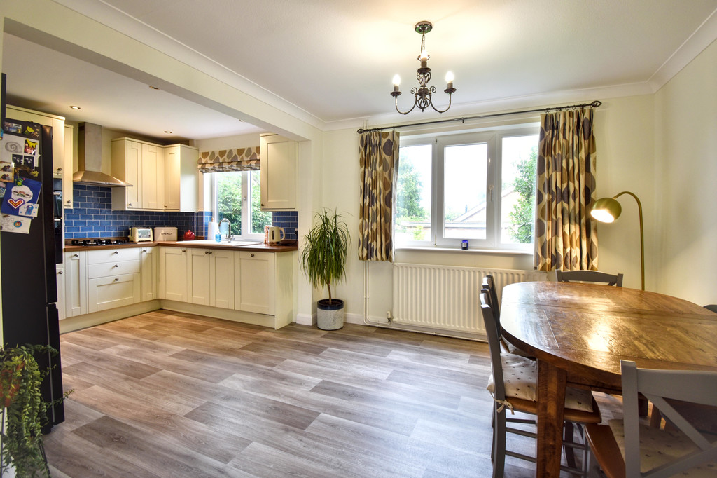 3 Elm Drive, Louth LN11 0DG, photo 3