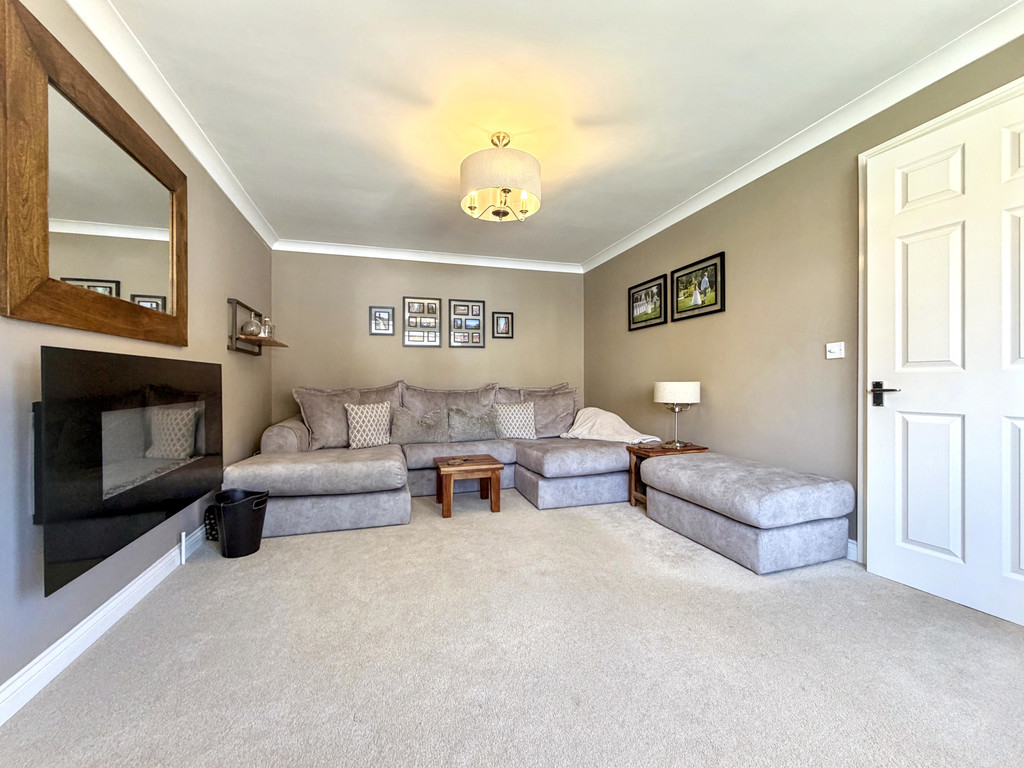 4 Rookery Close, Louth, LN11 0GF, photo 3