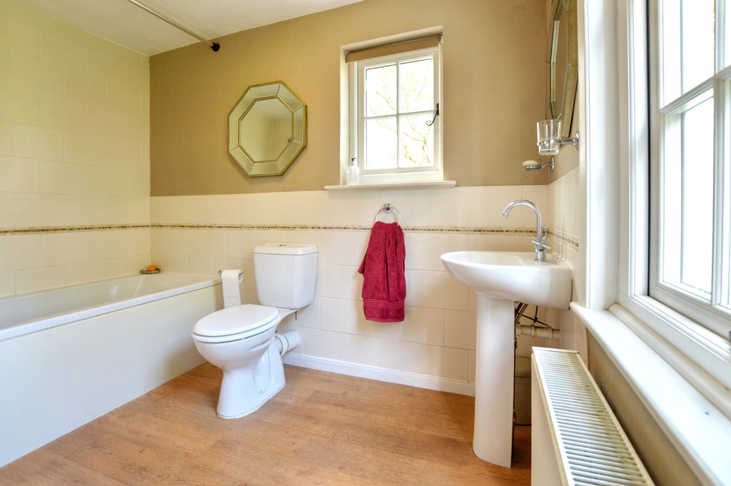 Bramble Cottage , East Keal Fen, PE23 4AB, photo 25