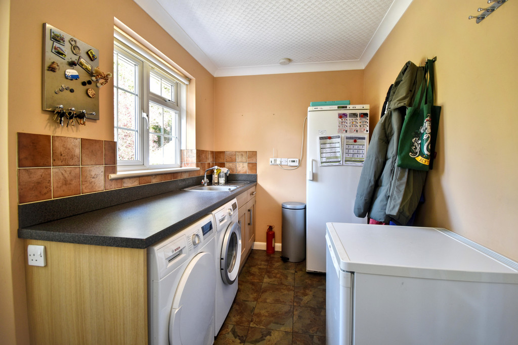 Southwold, Hemingby, Horncastle LN9 5QF, photo 18