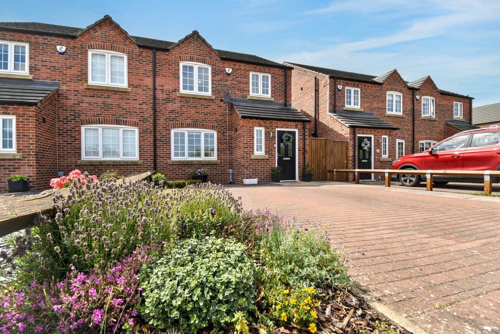 8 Gibson Way, Manby LN11 8FA