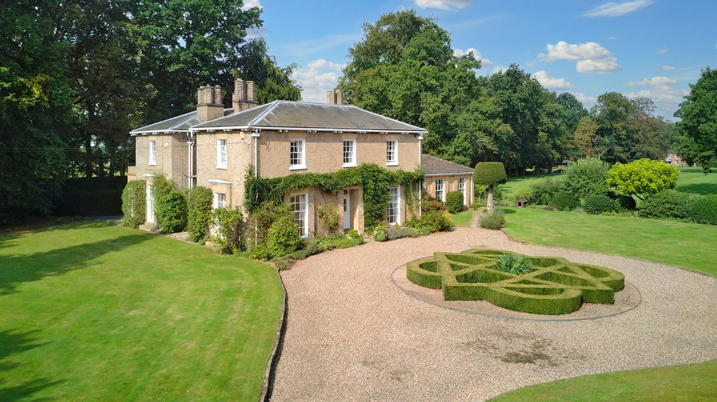 The Elms, Gainsborough Road, Market Rasen LN8 3JW