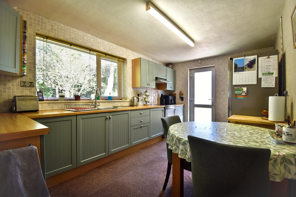The Bungalow, Sea Dyke Way, Marshchapel DN36 5TZ, photo 9
