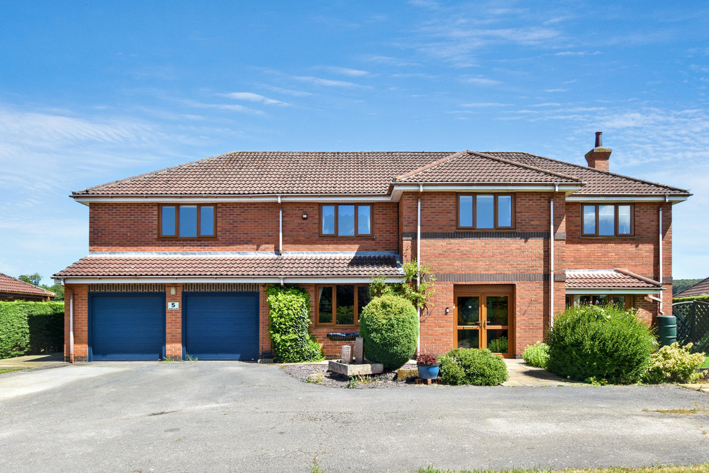 5 Glebe Close, Donington-on-Bain, LN11 9TS, photo 2