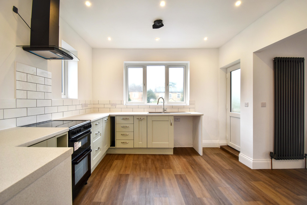 Willow Tree Cottage, Partney Road, Sausthorpe PE23 4JL