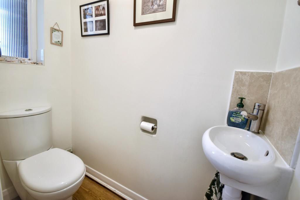 3 Elm Drive, Louth LN11 0DG, photo 11