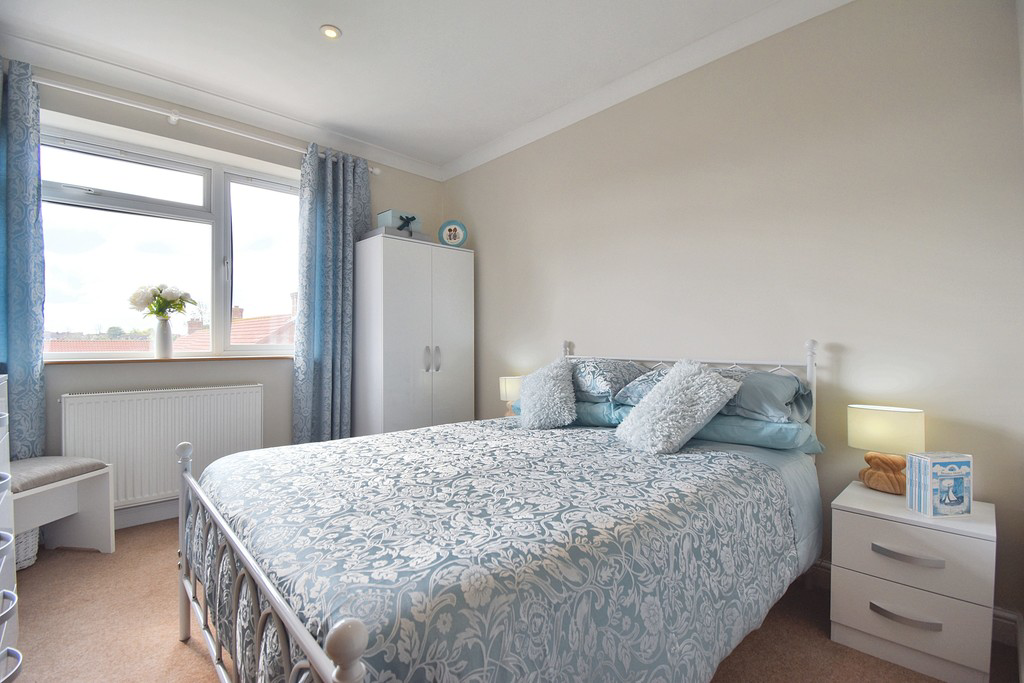 Charles Avenue, Louth LN11 0BG, photo 19