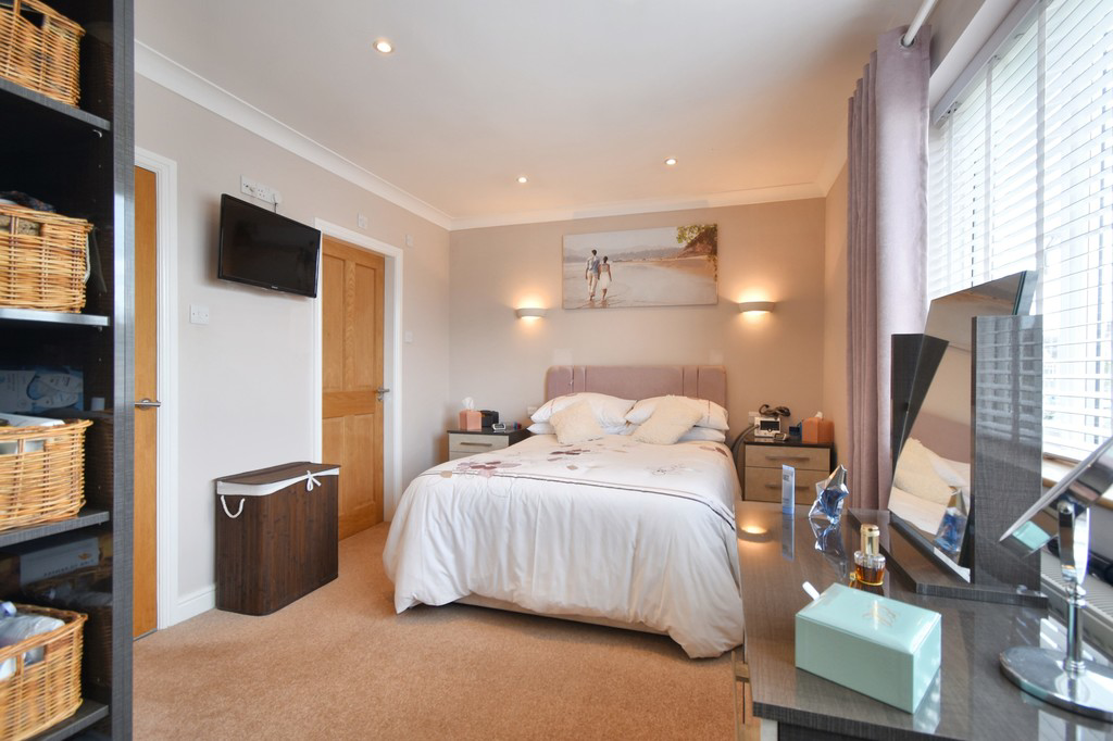 Charles Avenue, Louth LN11 0BG, photo 17