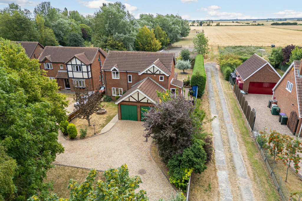 9 Osier Holt, Saltfleetby, LN11 7UD
