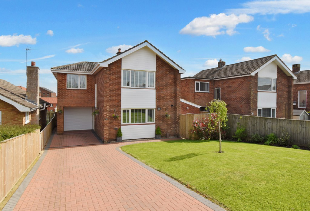 Charles Avenue, Louth LN11 0BG