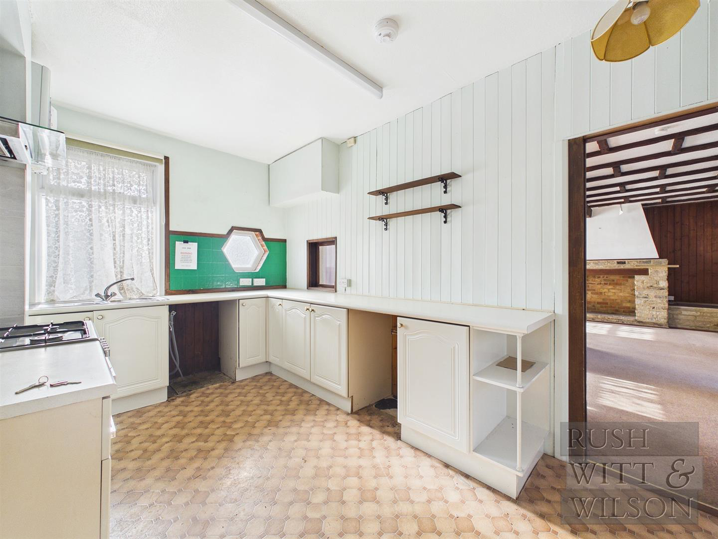 Sedlescombe Road North, St. Leonards-On-Sea, photo 8