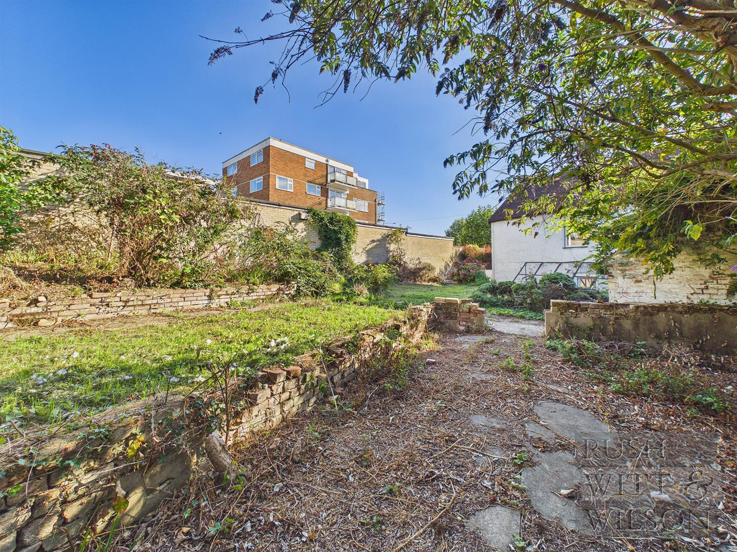 Sedlescombe Road North, St. Leonards-On-Sea, photo 16