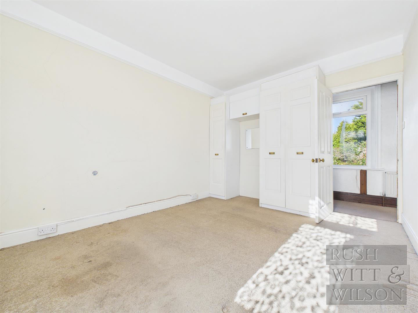 Sedlescombe Road North, St. Leonards-On-Sea, photo 11