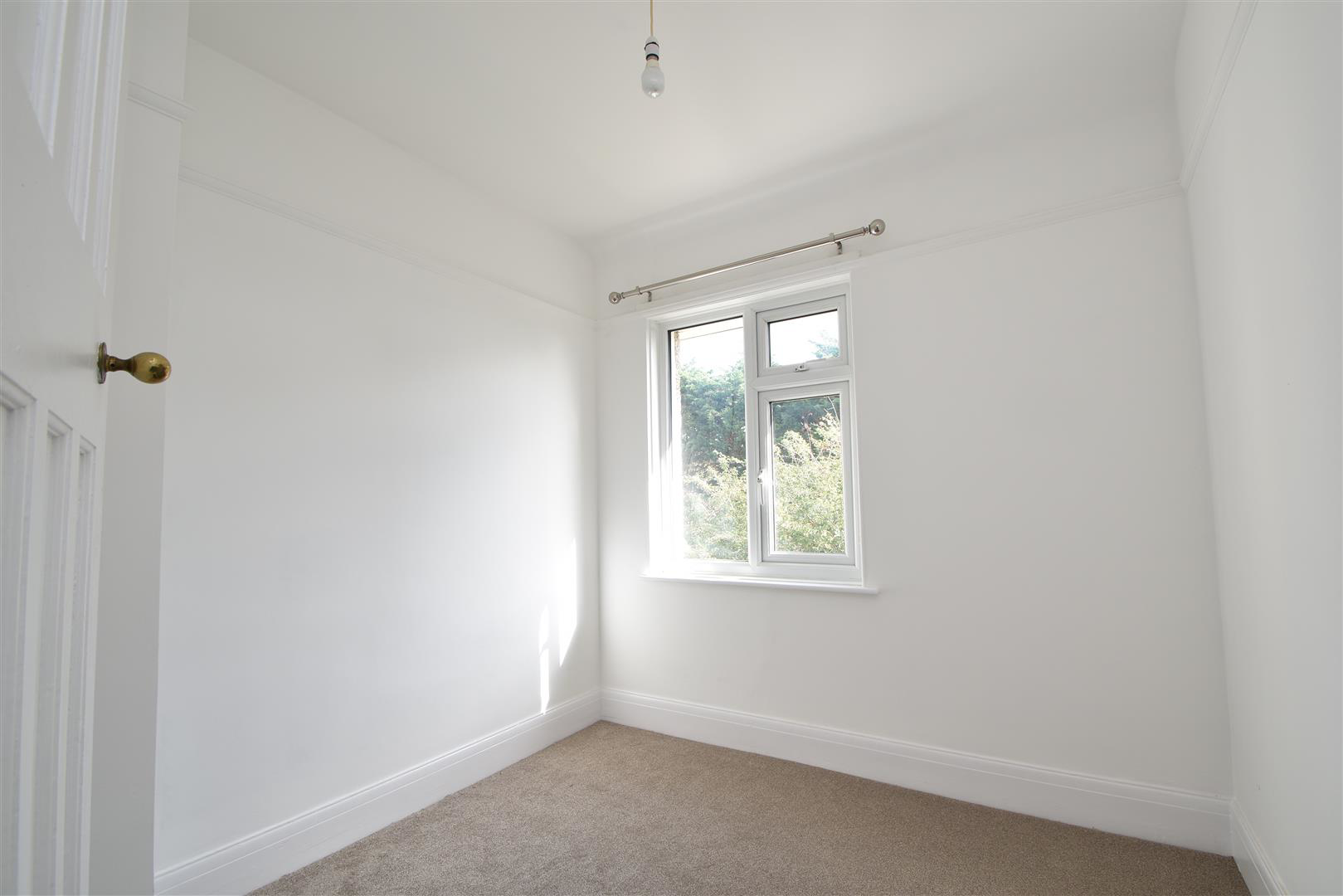 Abbey Drive, St. Leonards-On-Sea, photo 13