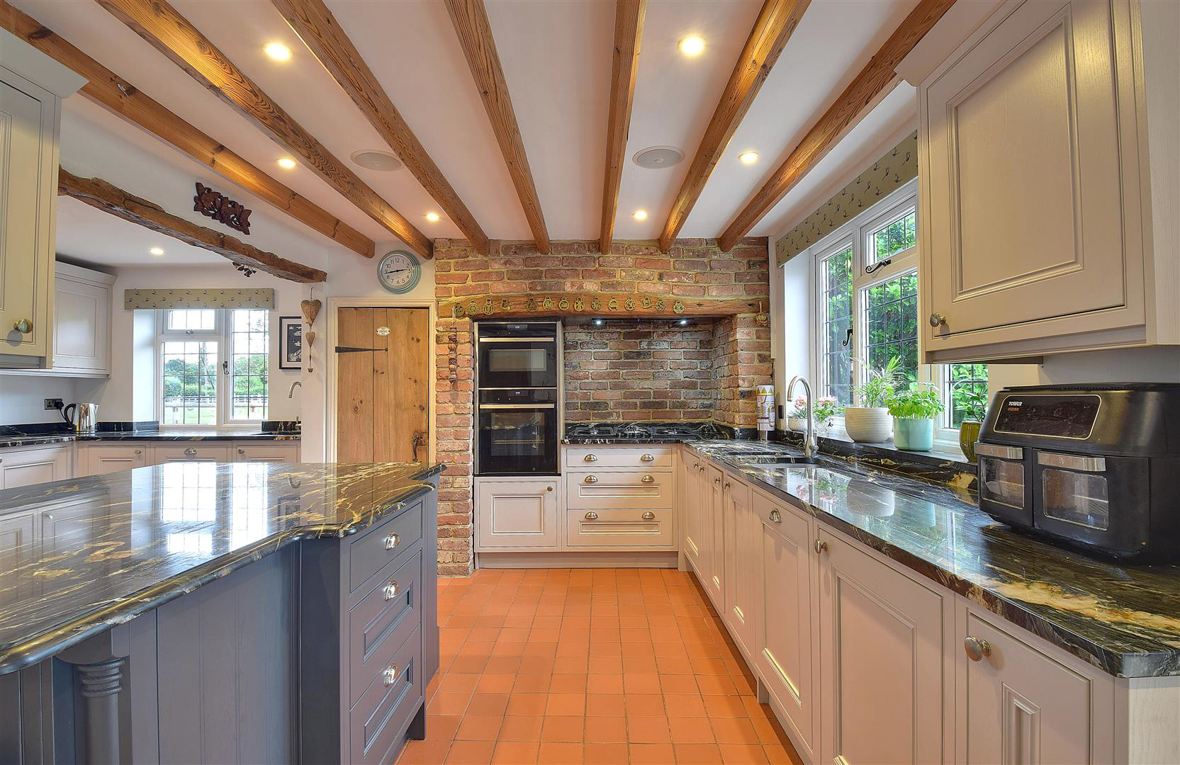 Woodchurch Road, Appledore, photo 7