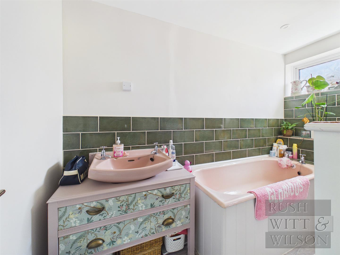 Cooden Drive, Bexhill-On-Sea, photo 10