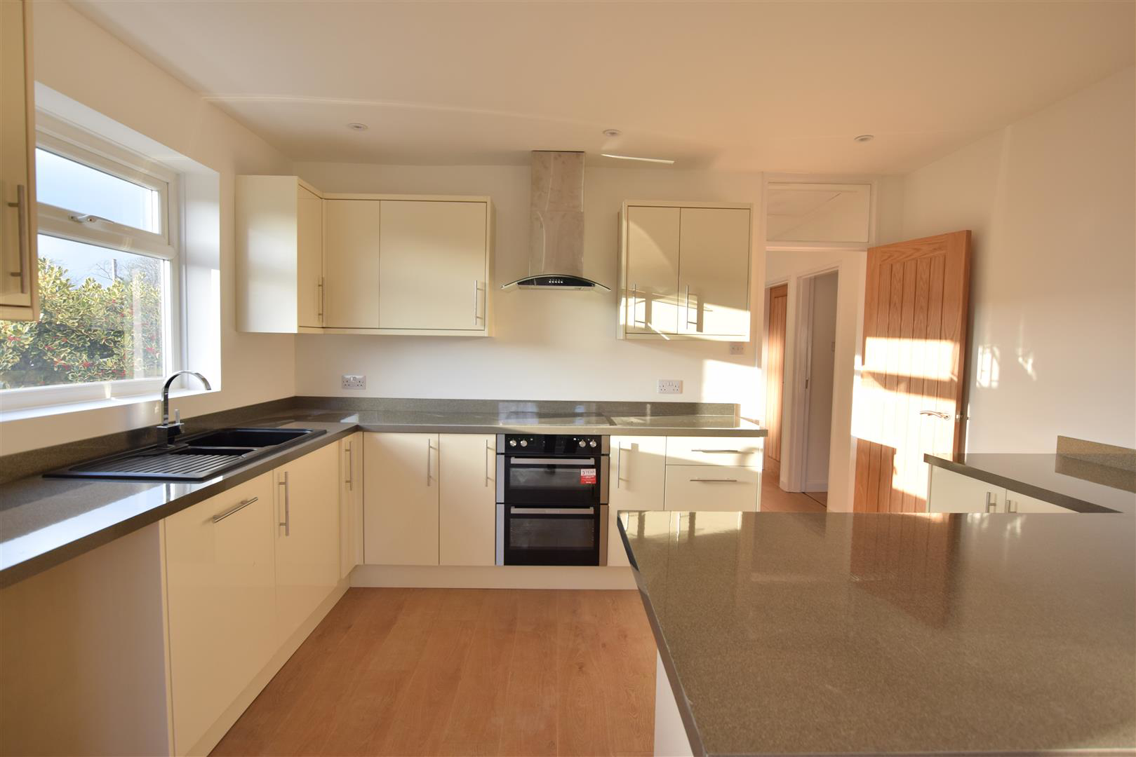 Ghyllside Avenue, Hastings, photo 2