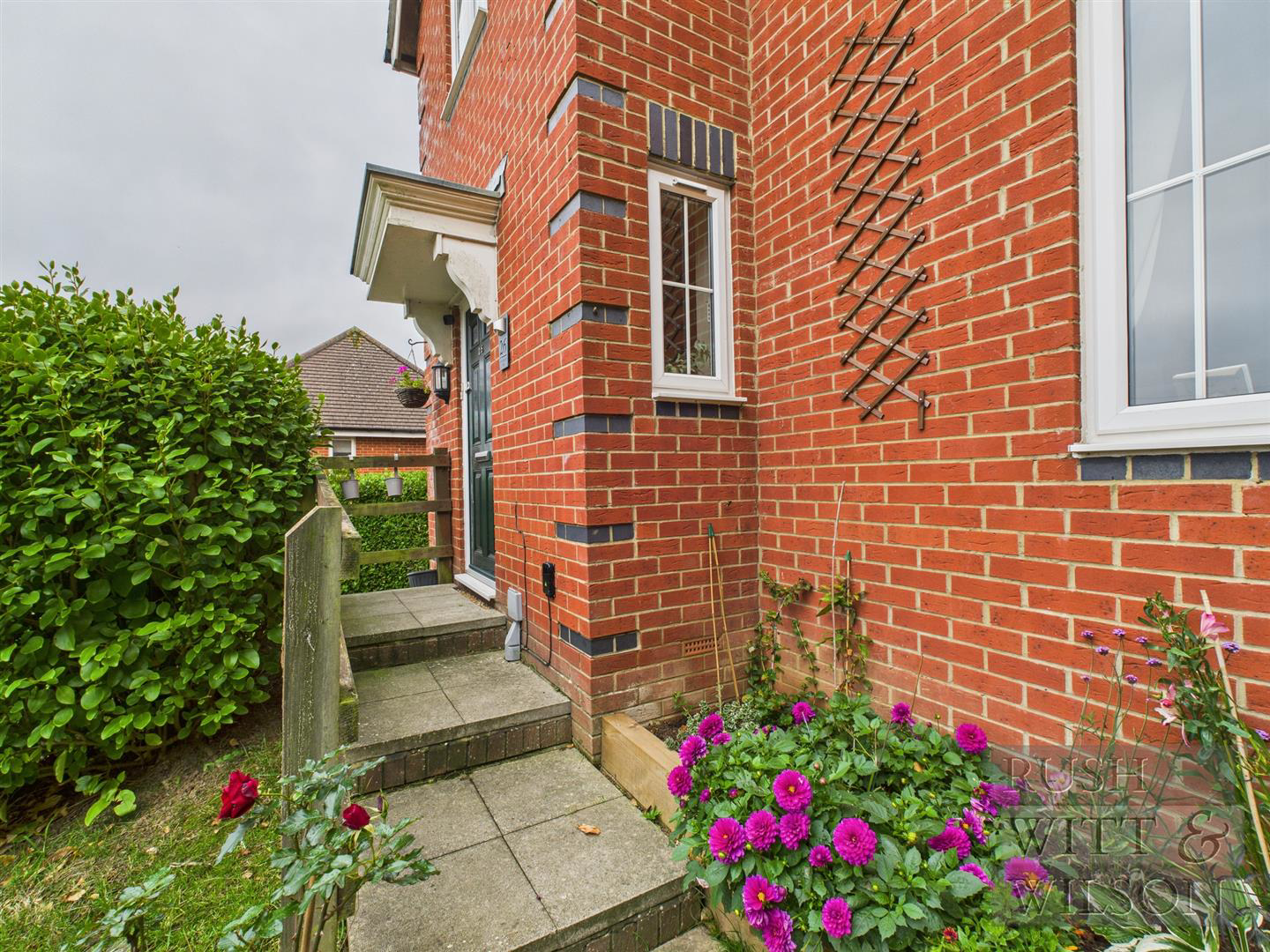 Stonebeach Rise, St. Leonards-On-Sea, photo 27