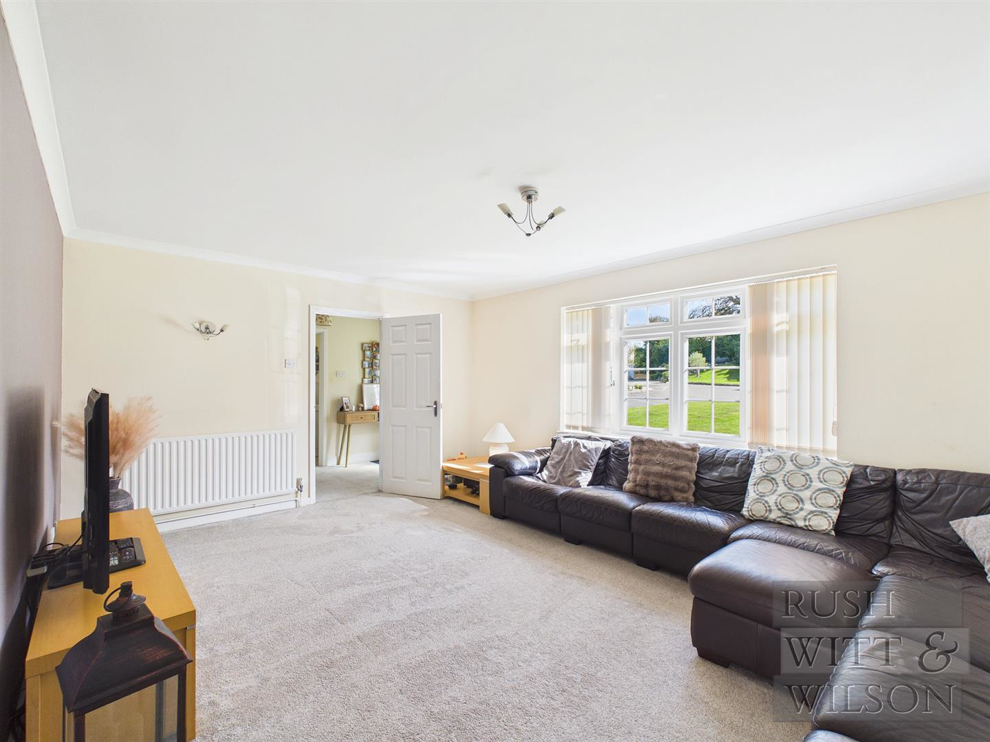 Larch Close, St. Leonards-On-Sea, photo 4