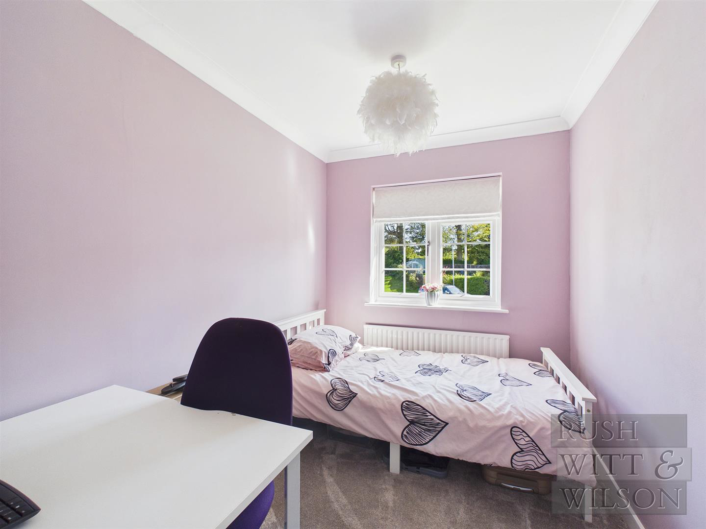 Larch Close, St. Leonards-On-Sea, photo 12