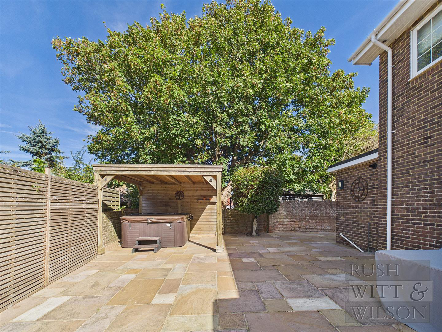 Larch Close, St. Leonards-On-Sea, photo 25