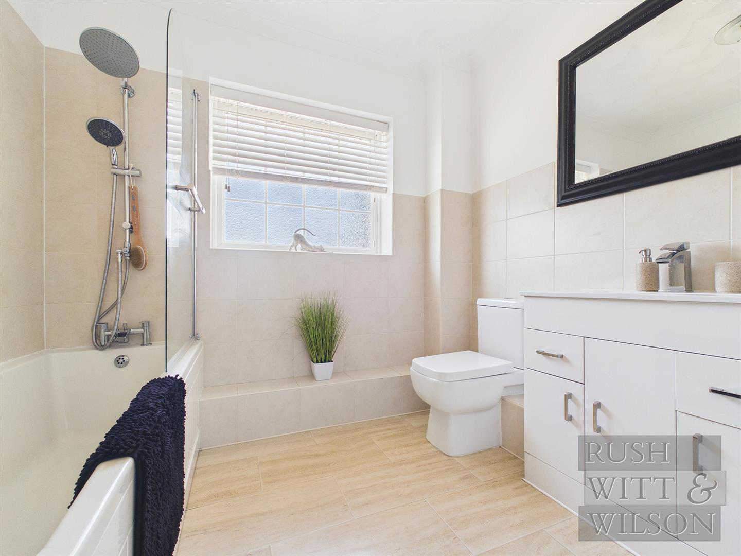 Larch Close, St. Leonards-On-Sea, photo 13