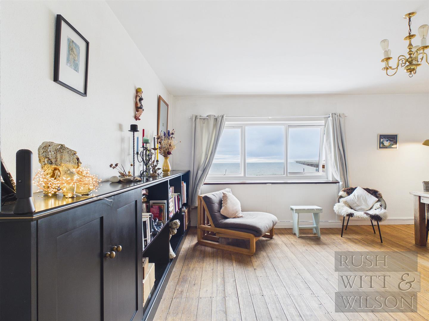 Marine Court, St. Leonards-On-Sea, photo 5