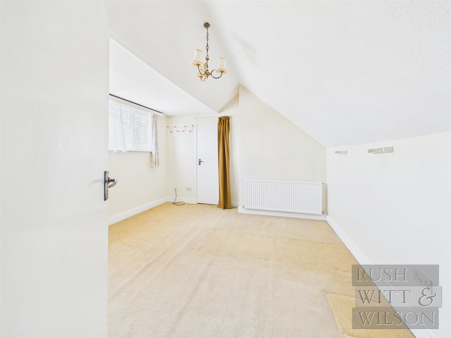 Ravens Close, Bexhill-On-Sea, photo 9