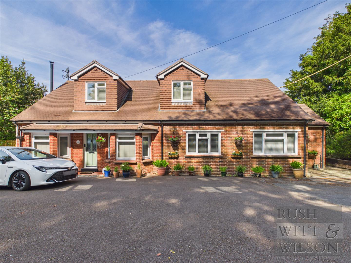 Station Road, Crowhurst