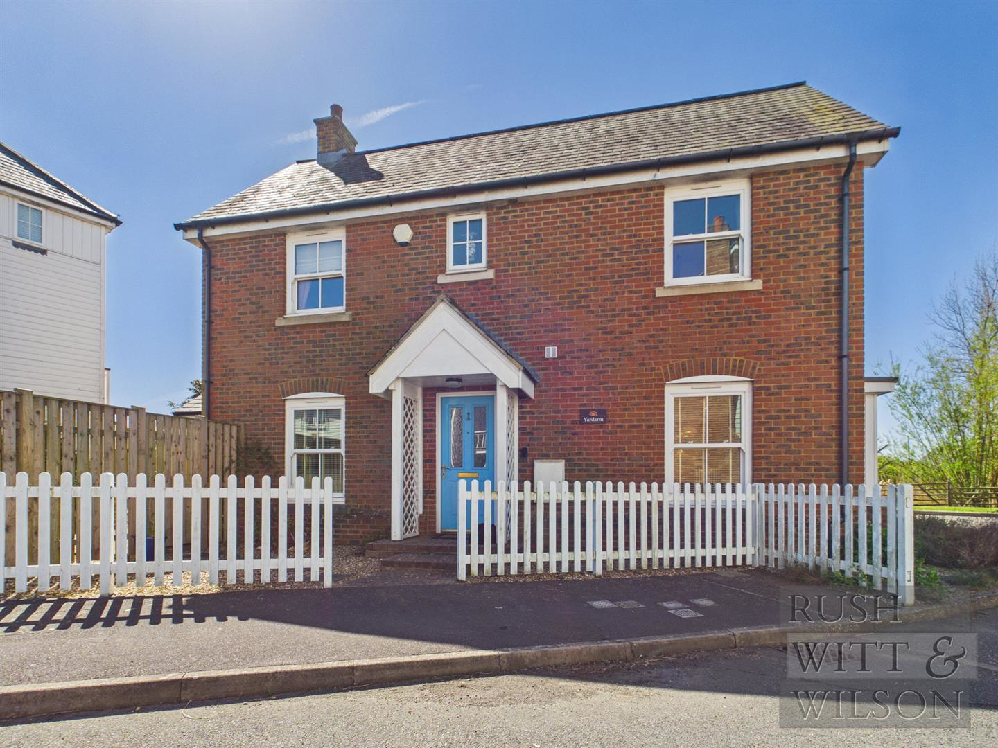 Lapwing Close, Camber
