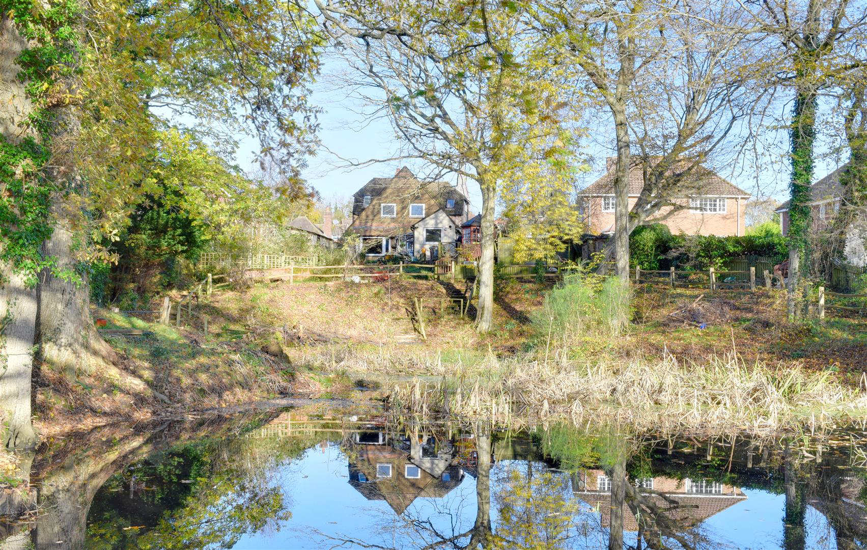 Copthall Avenue