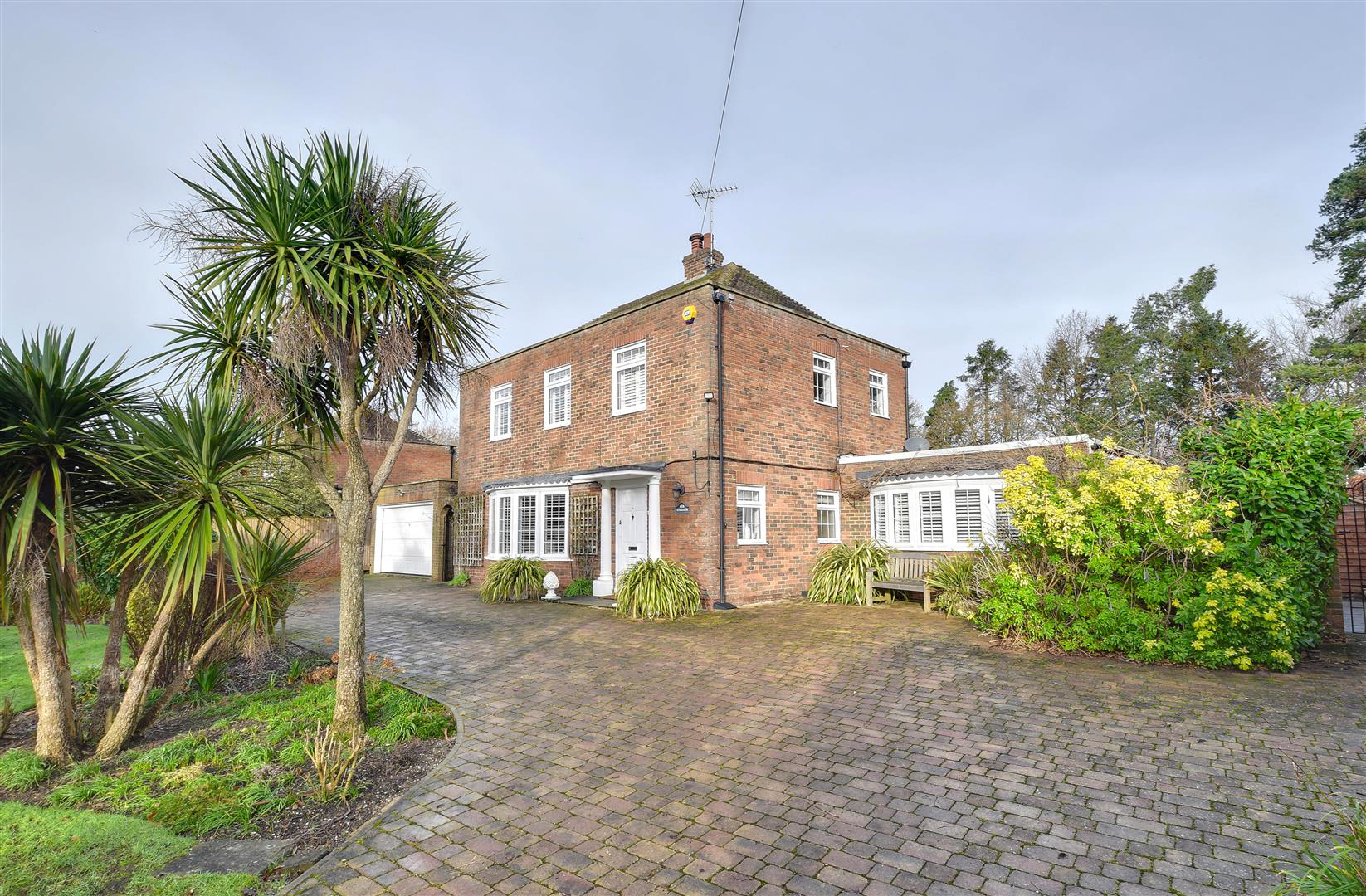 Frensham Road, Rolvenden Layne