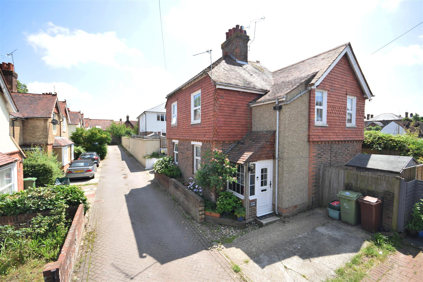 Western Avenue, Hawkhurst