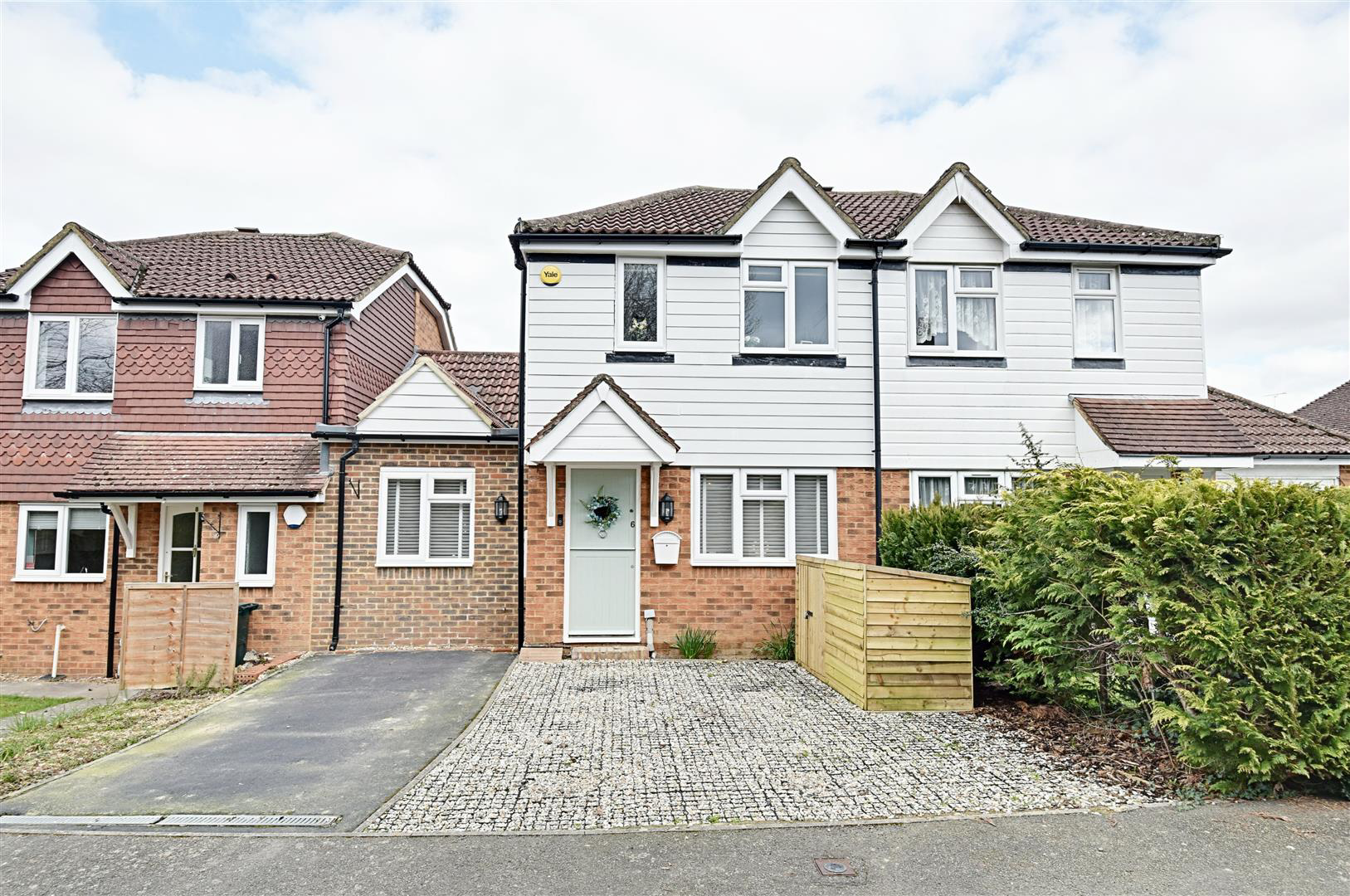Mansion House Close, Biddenden